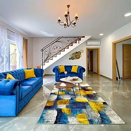 Lu Comfortable Hotel 2*
